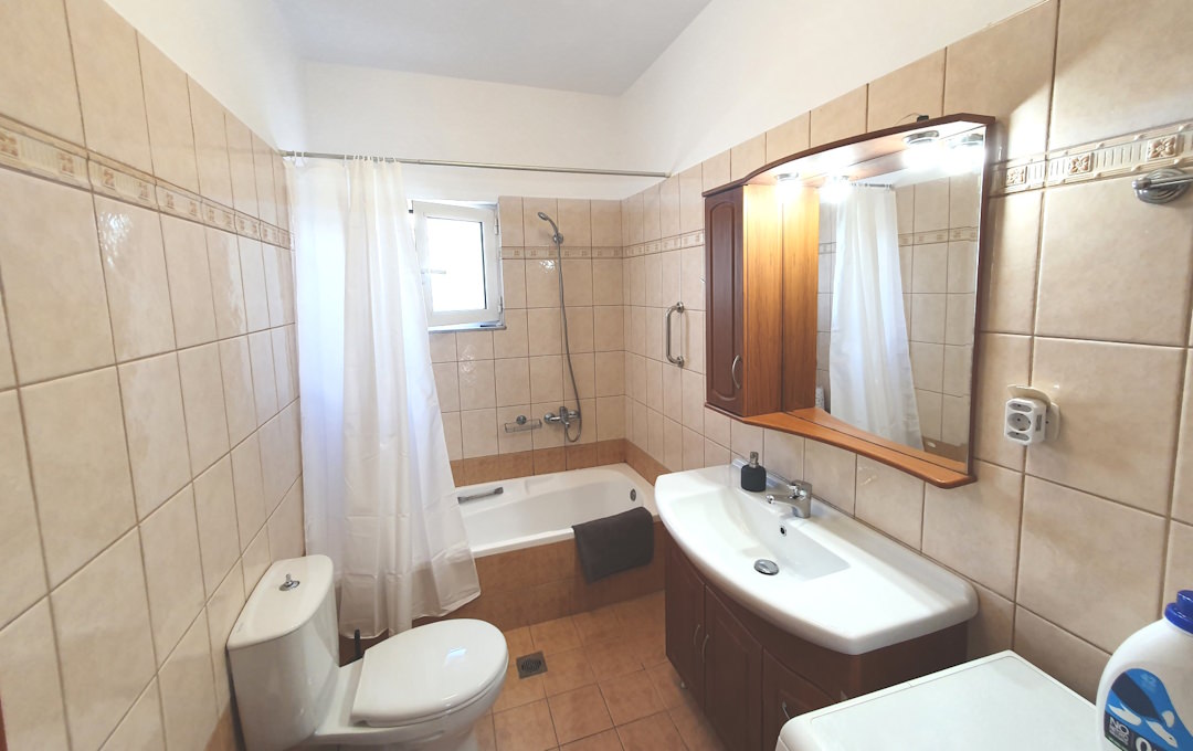 Villa_Elaia_Bathroom_First_Floor